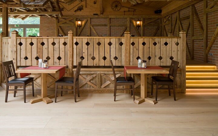 Château by adler - Eiche Champagne standard strukturiert farbig geölt - 19 x 180-350 x 1800-5000 mm