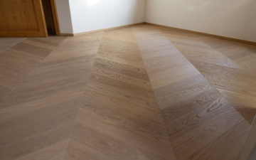 Exclusive herringbone in a special format