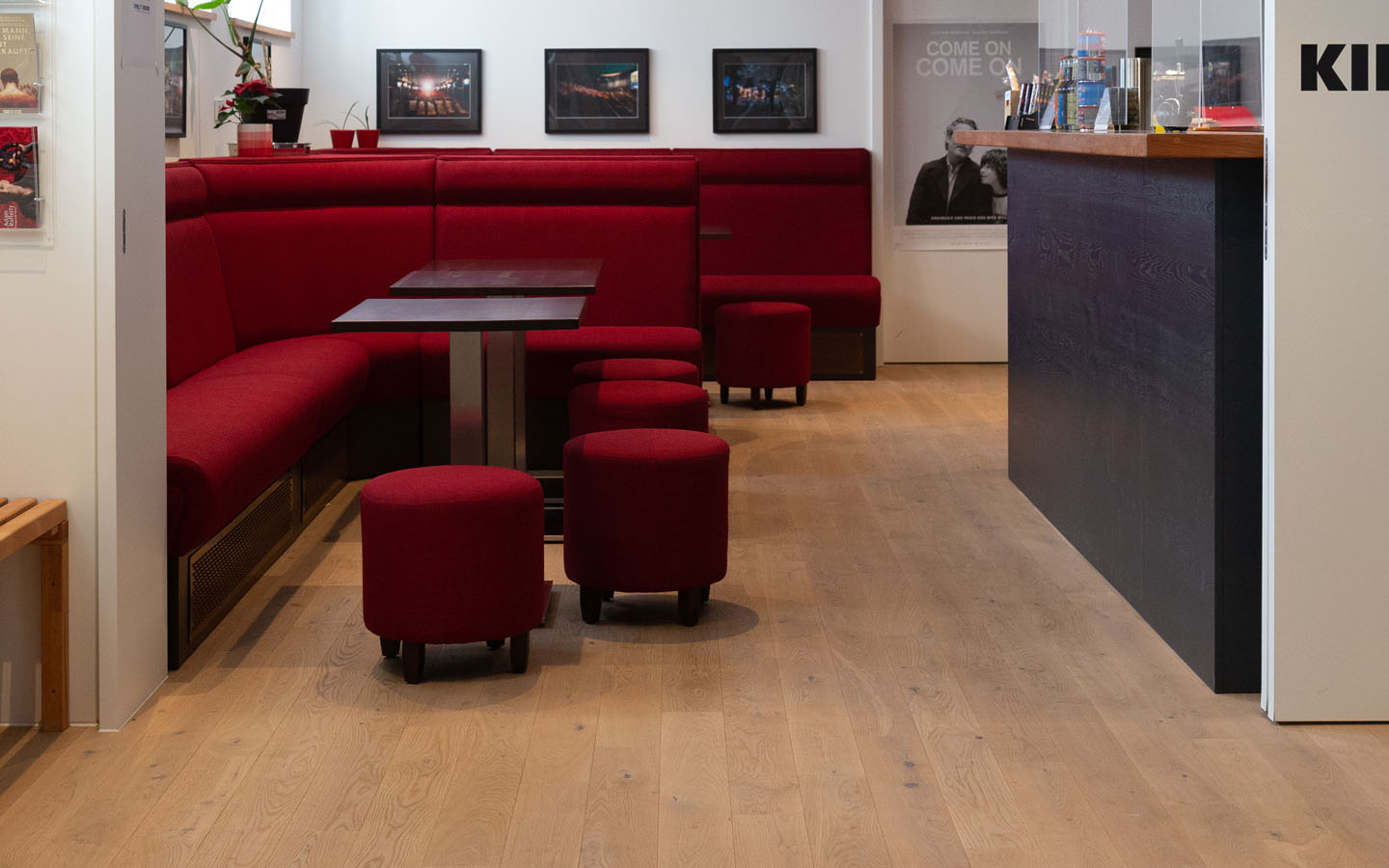 Elegance Economy swiss in einem Kino Objekt